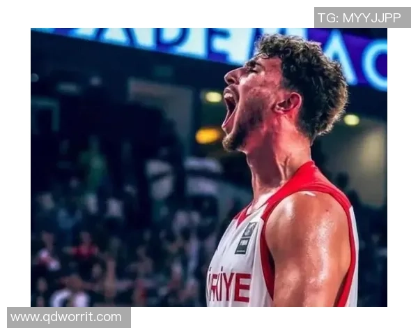 申京从欧锦赛归来蜕变惊人 进步幅度堪比23年世界杯后的SGA